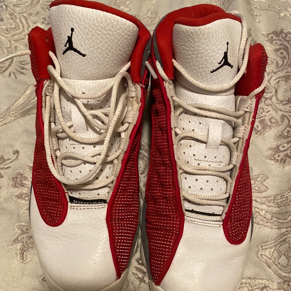 Air Jordan sneakers size 6 youth worn twice